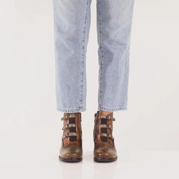 L'ARTISTE IWANTIT BOOTIES