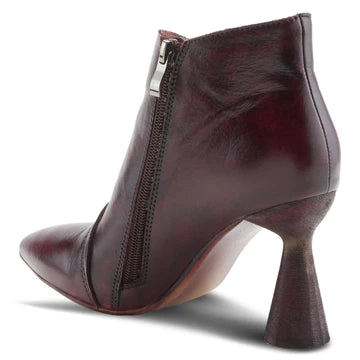 L'ARTISTE COSMOPOLITAN BOOTIES