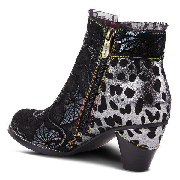 L'ARTISTE DESSA BOOTIE
