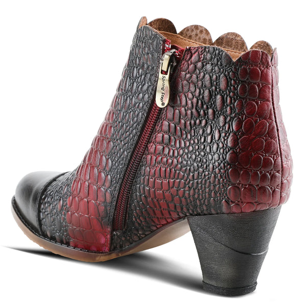 L'ARTISTE EXTROVERT BOOTIE