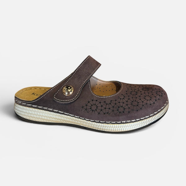 Vangelo YQ6004 Women's Clog