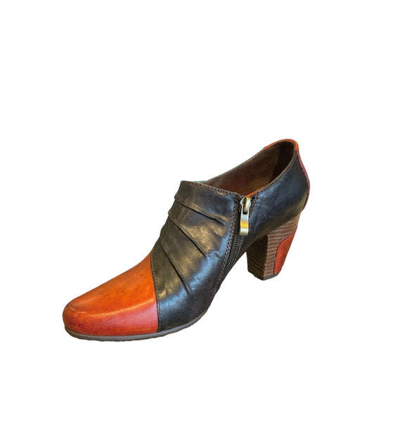 L'ARTISTE JOELLA BOOTIE