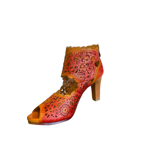 L'ARTISTE LOVERLEE SANDALS