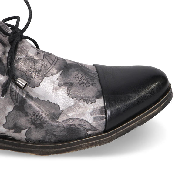 Django & Juliette - Kotty Slip On Shoe