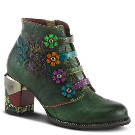 L'ARTISTE SHELLY ANKLE STRAP SANDAL