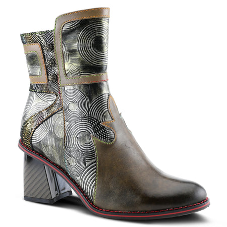 L'ARTISTE SHELLY ANKLE STRAP SANDAL