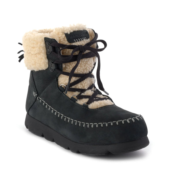 Manitobah Mukluks - Pacific Hiker