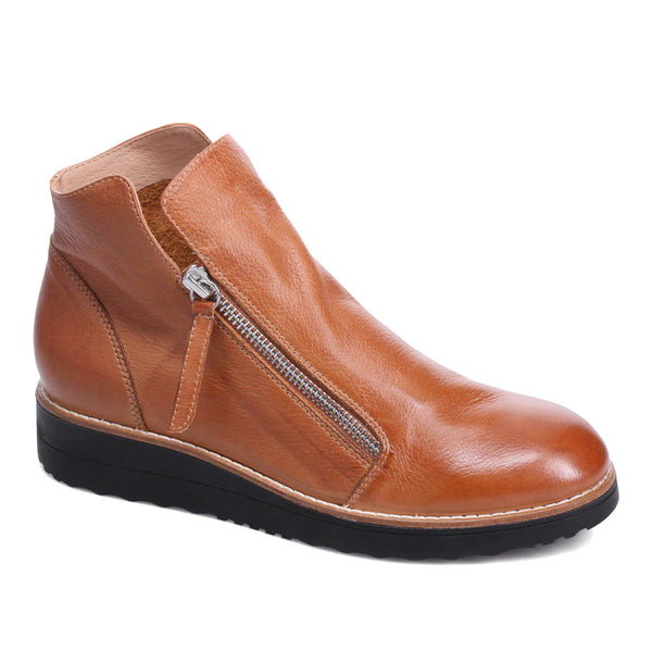 Django & Juliette - Ohmy Wide Flatform Boot