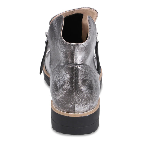 Django & Juliette - Ohmy Flatform Boot