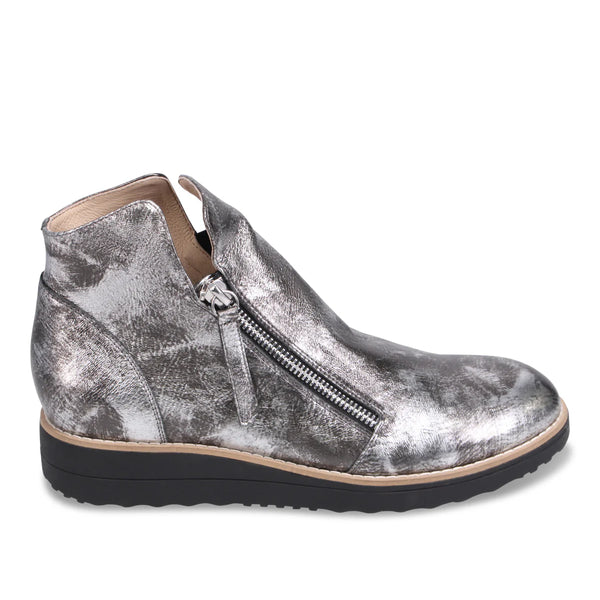 Django & Juliette - Ohmy Flatform Boot