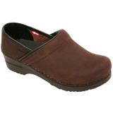 Sanita Professional Textured Oil Clogs- 450206