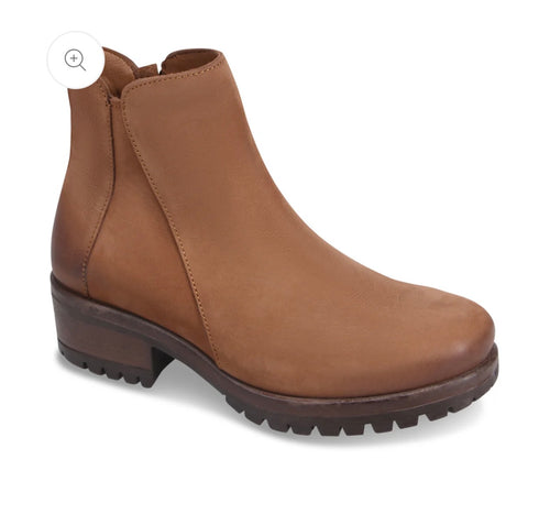 BUENO FAE ANKLE BOOTS