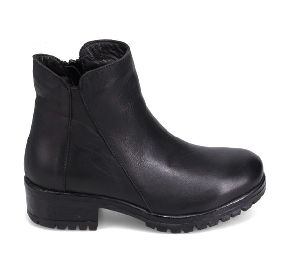 BUENO FAE ANKLE BOOTS