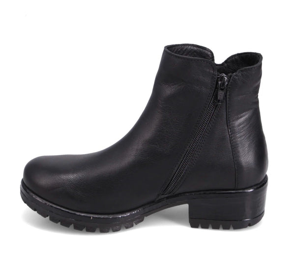 BUENO FAE ANKLE BOOTS