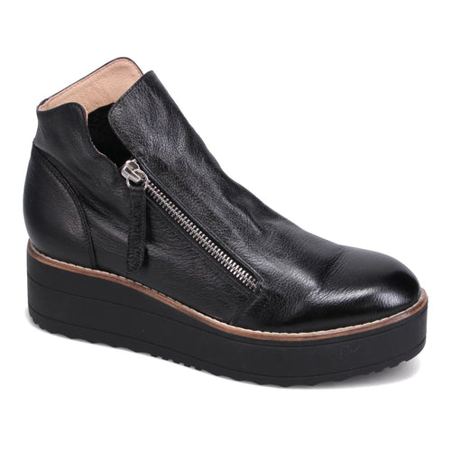 Django & Juliette - Nene Wedge Boot